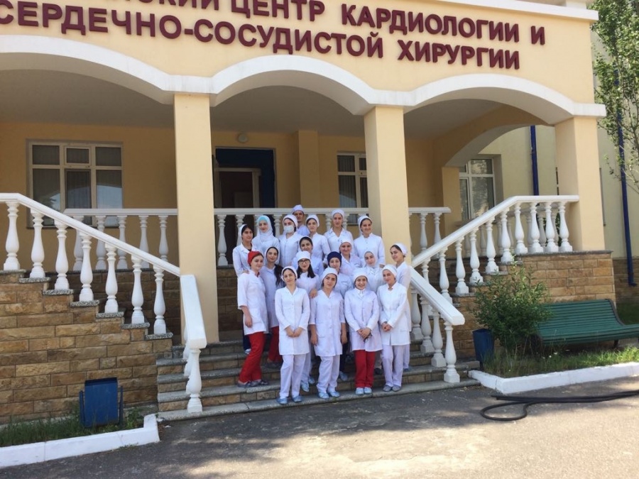 Студенты медицинского колледжа на производственной практике