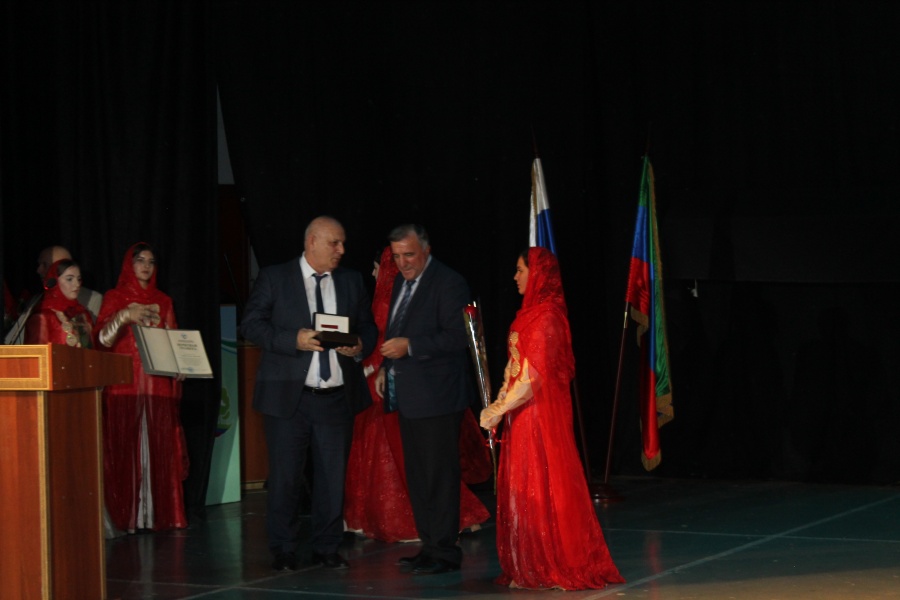 Сердечно поздравляем наш дорогой директор!