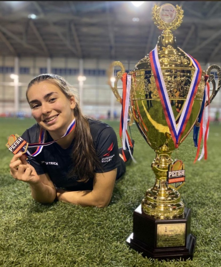 Студентка 1 курса стоматологического отделения  Мединского колледжа ДГМУ Агаева Амина