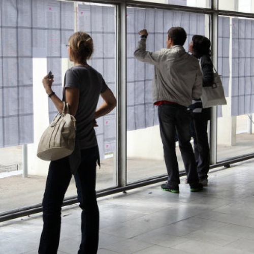 Список зачисленных в медицинский колледж дгму, которым необходимо заполнить договор об оплате