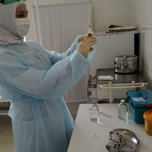 Студенты Медицинского колледжа ДГМУ помогают врачам в борьбе с Covid-19