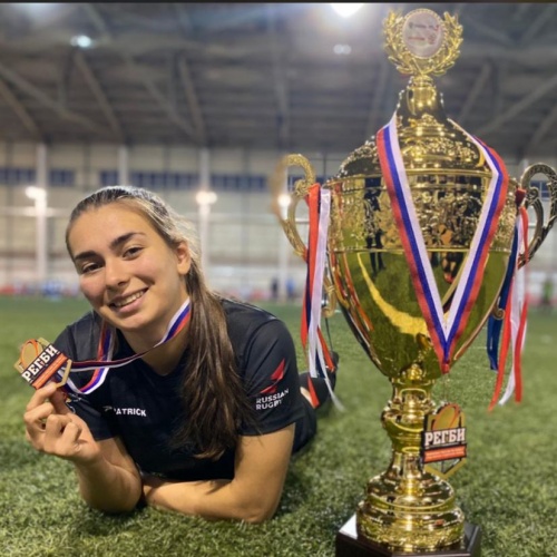 Студентка 1 курса стоматологического отделения  Мединского колледжа ДГМУ Агаева Амина