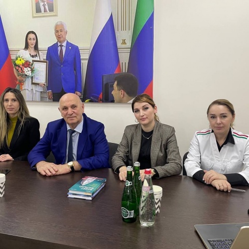 1 декабря  2022г  в Медицинском колледже ДГМУ была проведена олимпиада среди студентов 1-4 курса, специальности  «Лечебное дело»   «Шаг в профессию».