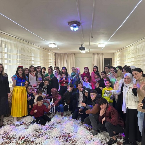 Поход в Реабилитационный центр для детей и подростков с ограниченными возможностями.