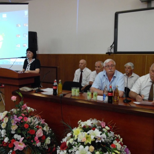 Вручение дипломов выпускникам 2015